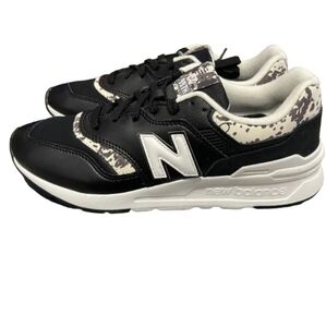 New Balance 997H Womens Sneaker Black  Snow Leopard